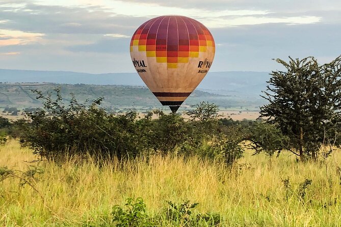 Hot air balloon over Akagera National Park – unforgettable Rwanda safari with Seek Wild Africa, offering aerial views of wildlife, lakes, and savannah for a unique Akagera National Park safari experience.