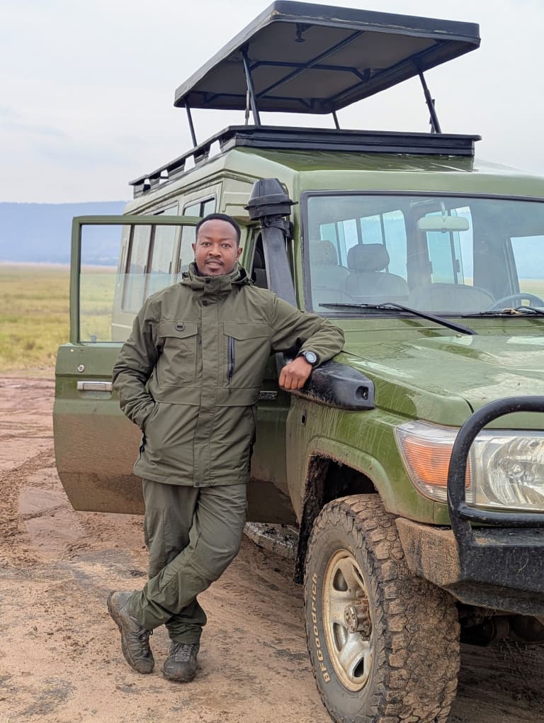 Zelaton – Senior Birding & Primate Guide